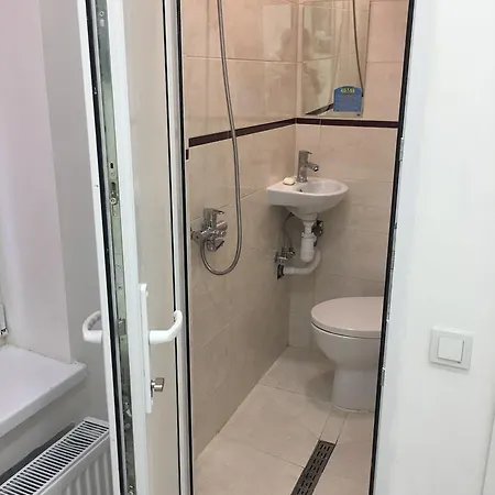 Hostel Vokzal *